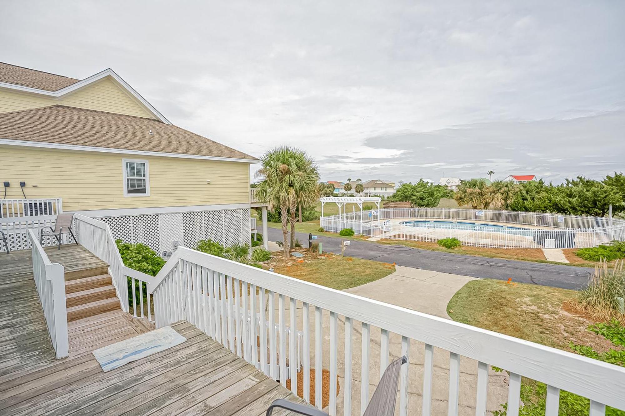 Four-Bedroom House With Great View! Pool Across The Street! Hunting Island Pass! Harbor Island Экстерьер фото